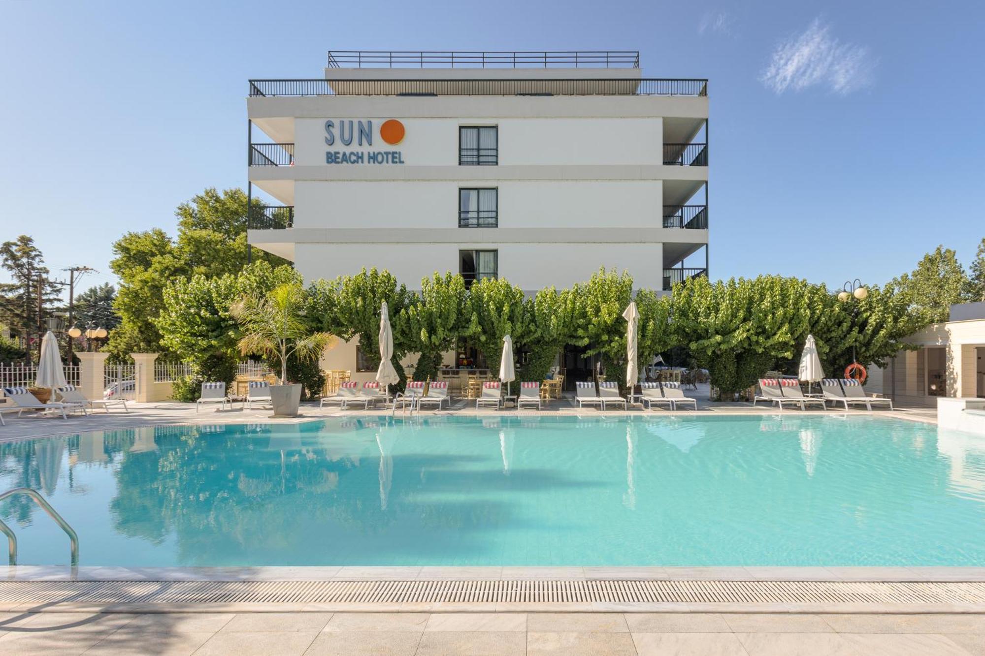 Sun Beach Hotel 아기아 트리아스 외부 사진